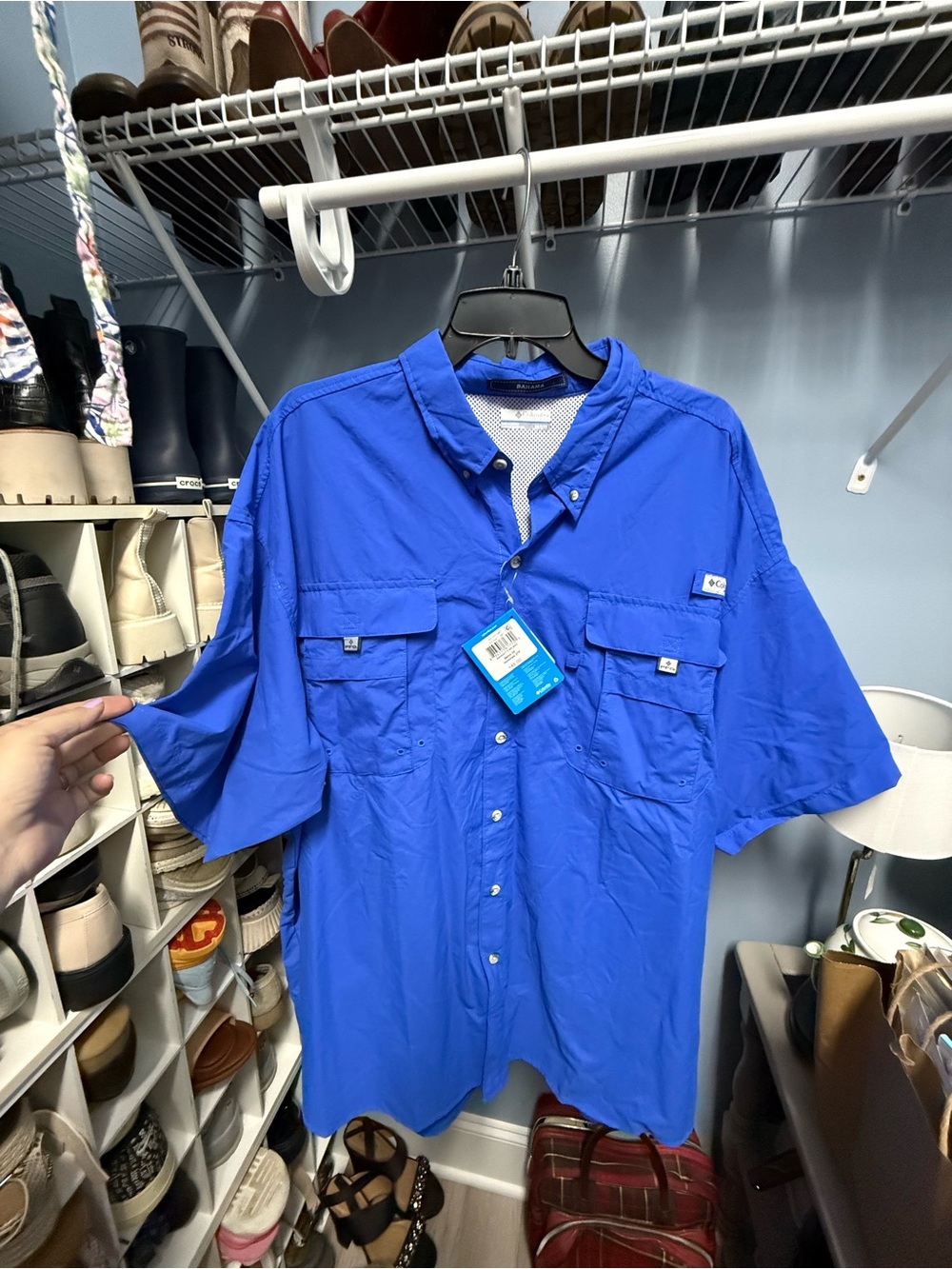 Columbia Men’s Short-Sleeve Button-Down Shirt in Royal Blue
